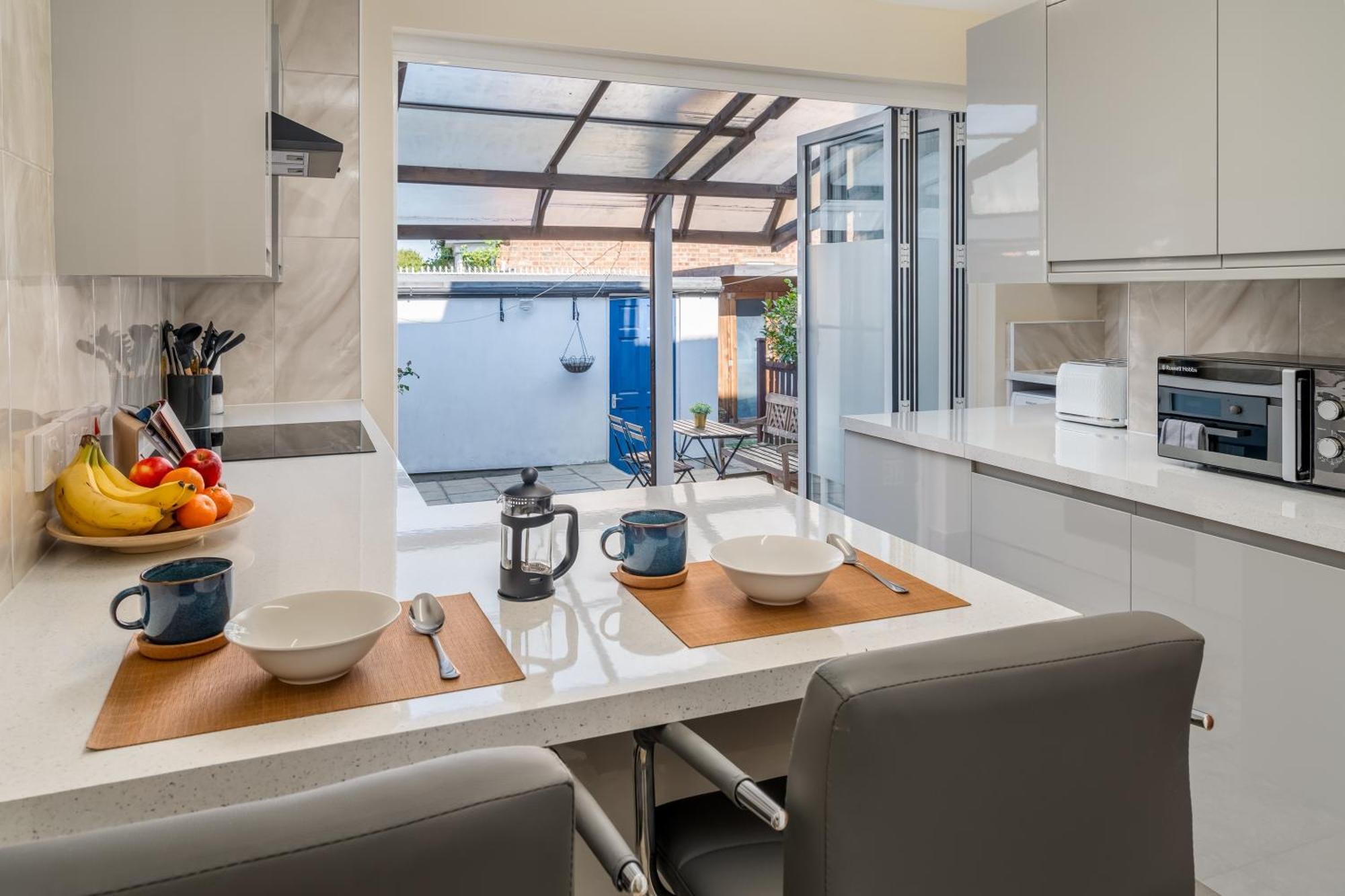 Homely And Stylish Apartment With A Garden In East Finchley Лондон Екстер'єр фото